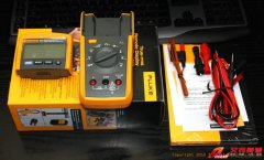 Fluke 233 數字萬用表(真有效值、遠程控制、顯示分離)